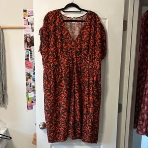 Ava & Viv Vibrant Orange and Black Midi Dress